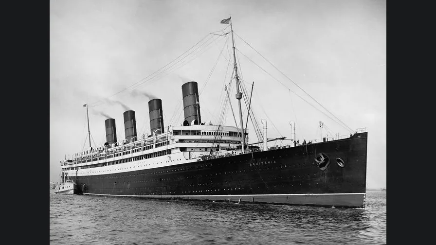 RMS Aquitania photo