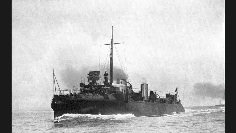 HMS Daring photo