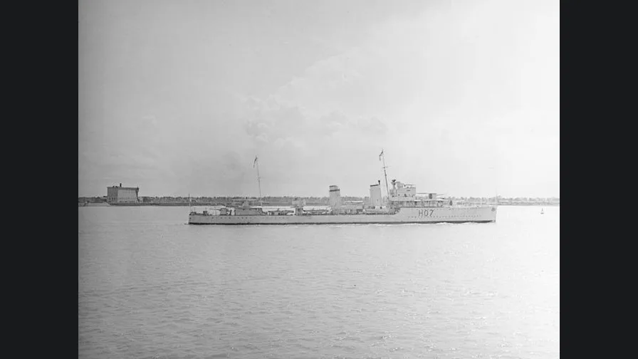 HMS Defender photo